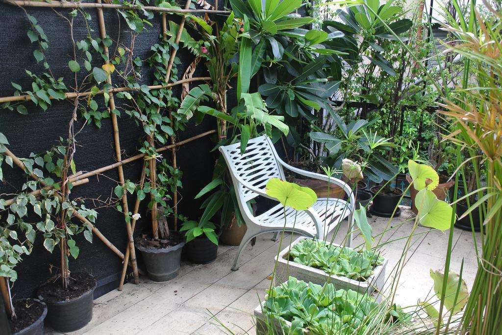 Eco House Lägenhet Bangkok Exteriör bild